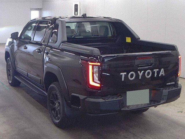 2026 Toyota Hilux Z Adventure 4WD auction photo 2