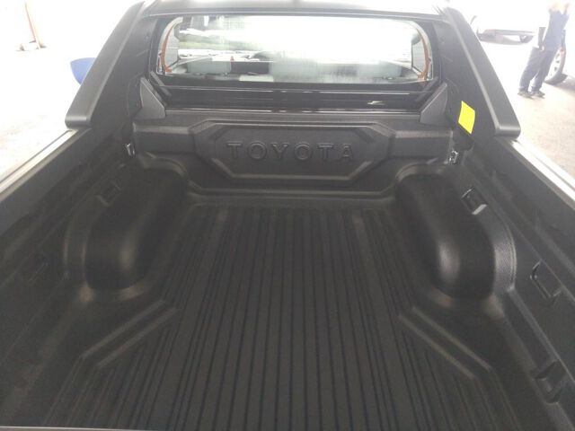 2026 Toyota Hilux Z Adventure 4WD auction photo 6