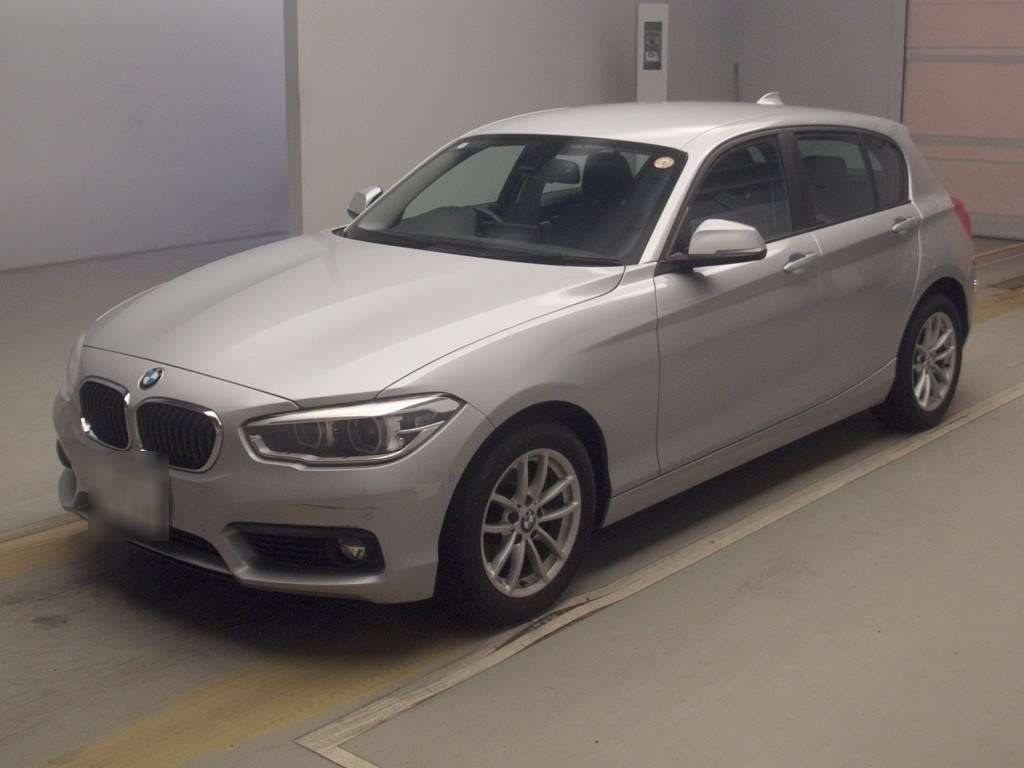 2018 BMW 1 Series 118i Japan auction vehicle
