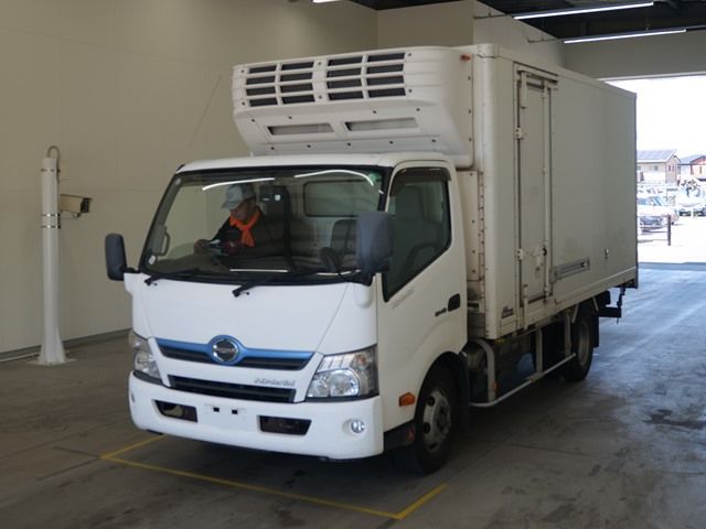 2016 Hino Dutro Reizo Reito Japan auction vehicle