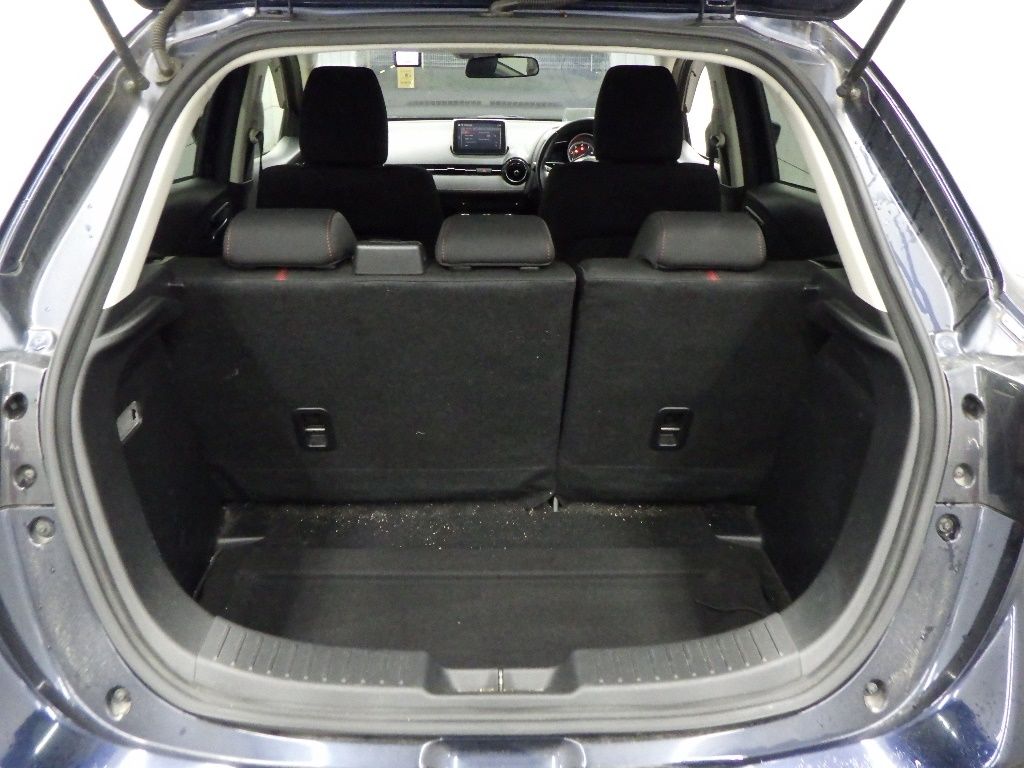 2016 Mazda Demio XDツーリング auction photo 10