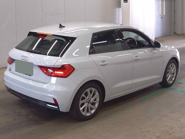 2025 Audi A1 Sportback 25TFSI Adnavi auction photo 5