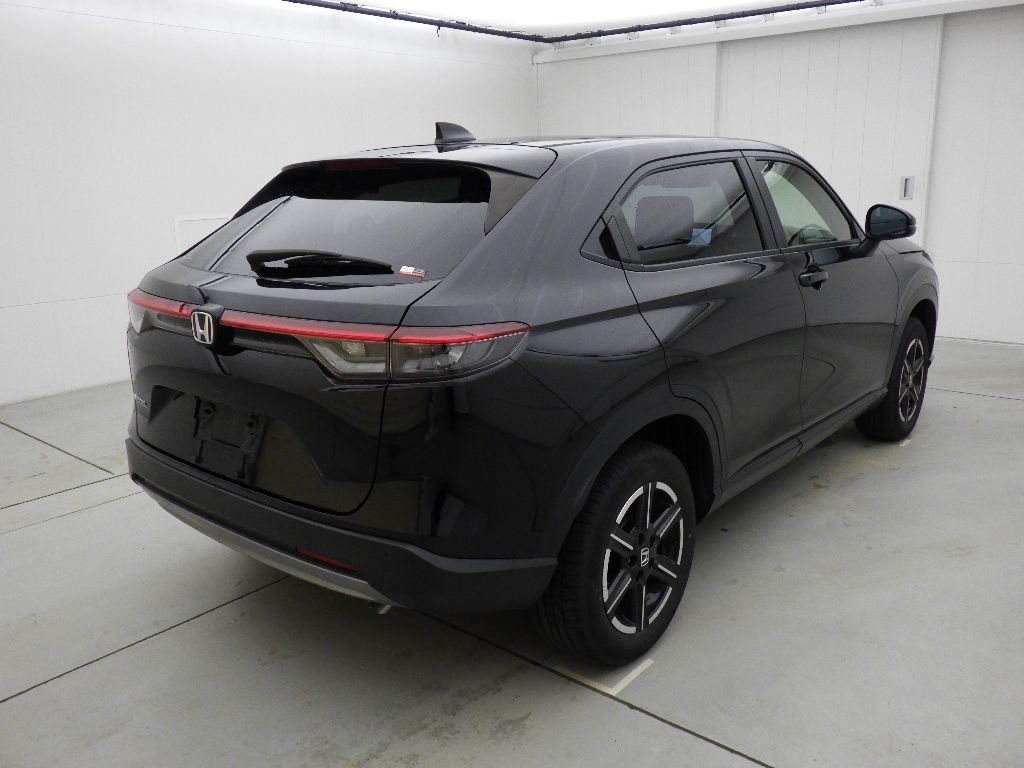 2023 Honda Vezel 4WD G auction photo 2