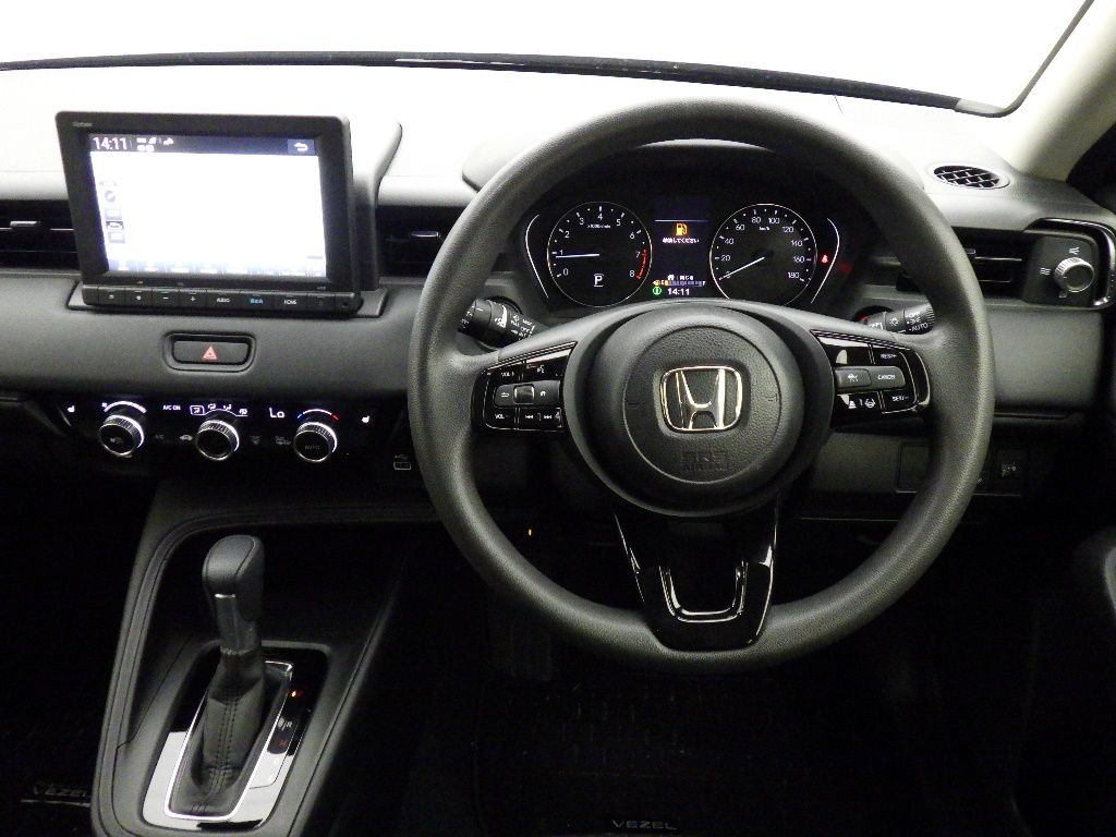 2023 Honda Vezel 4WD G auction photo 3
