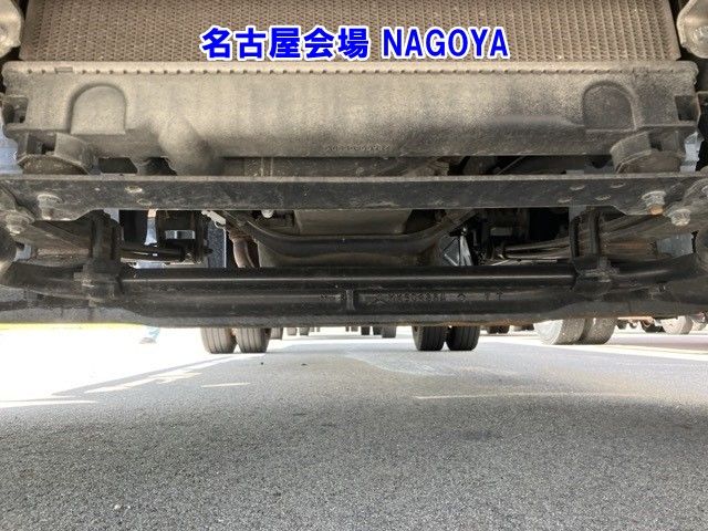 2016 Mitsubishi Fuso Canter Hira auction photo 11