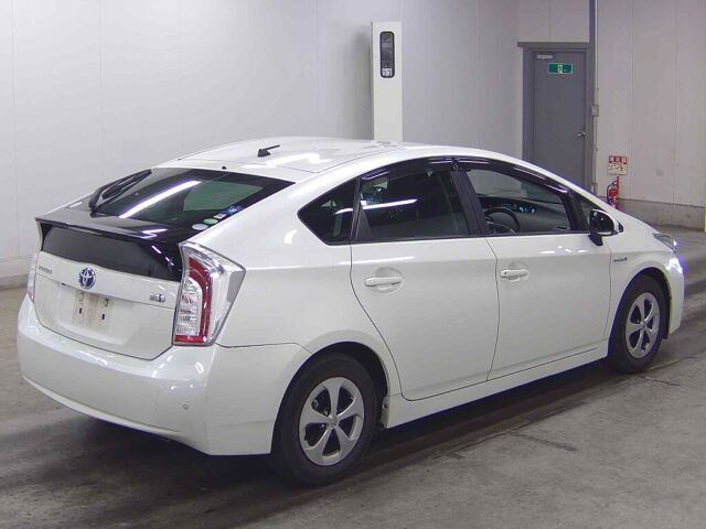 2013 Toyota Prius S auction photo 5