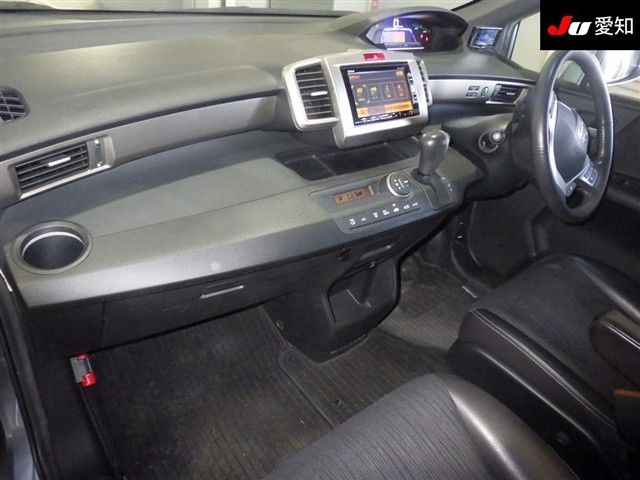 2012 Honda Freed Spike Just Selection auction photo 3
