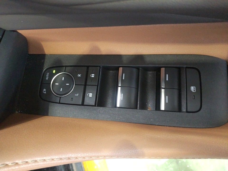 2024 Toyota Vellfire auction photo 14