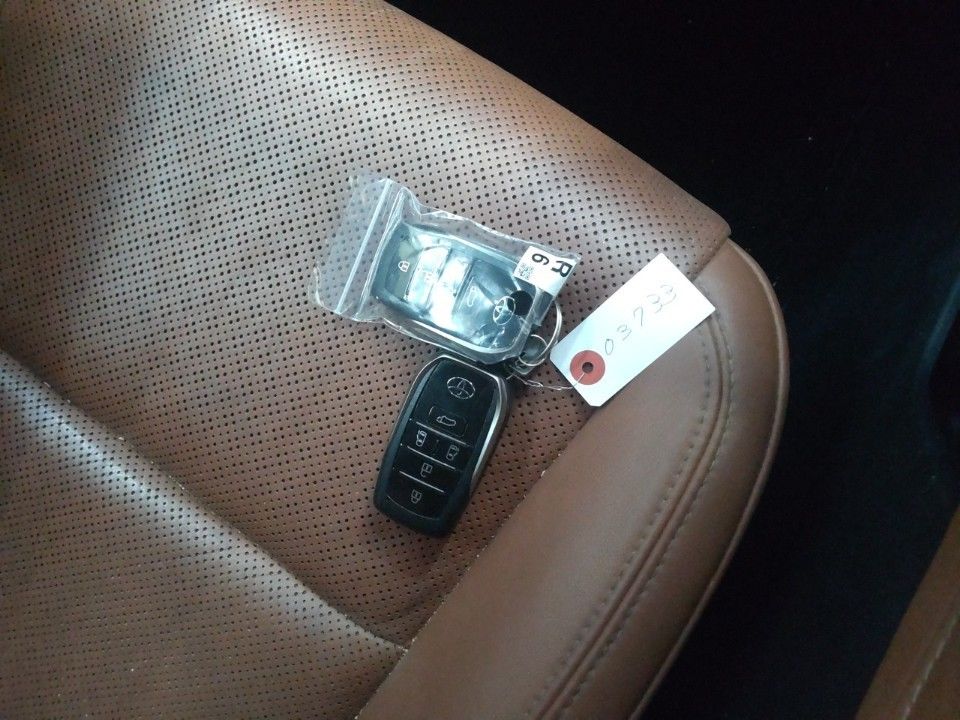 2024 Toyota Vellfire auction photo 15