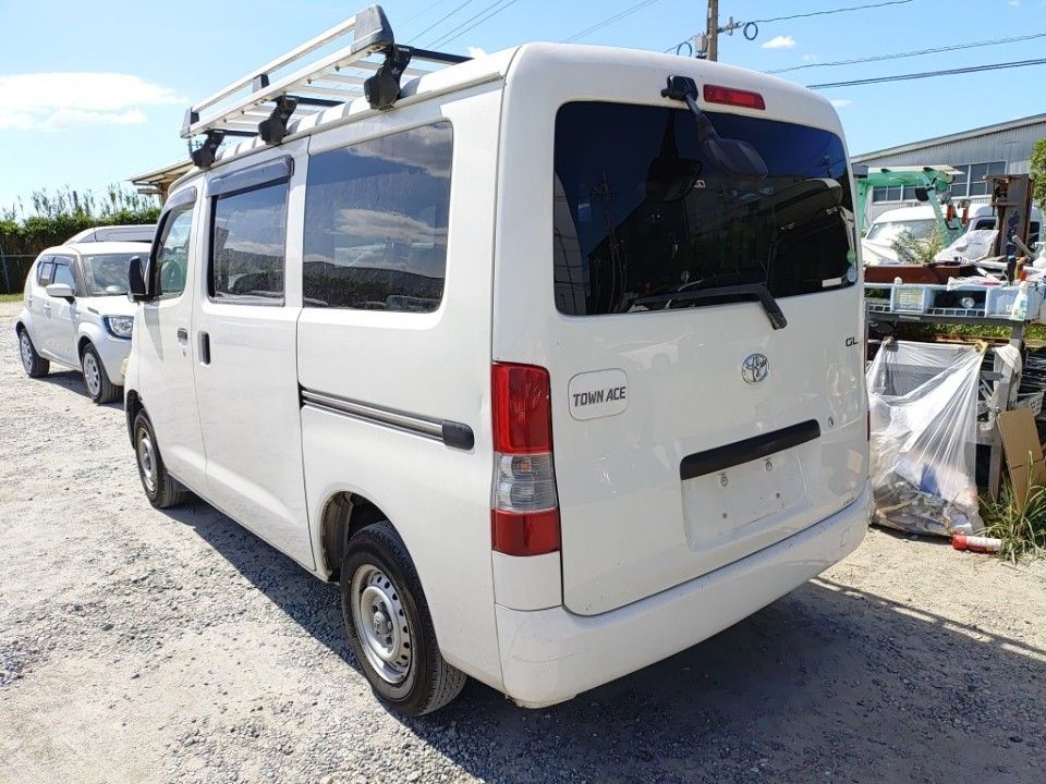 2018 Toyota TownAce auction photo 6