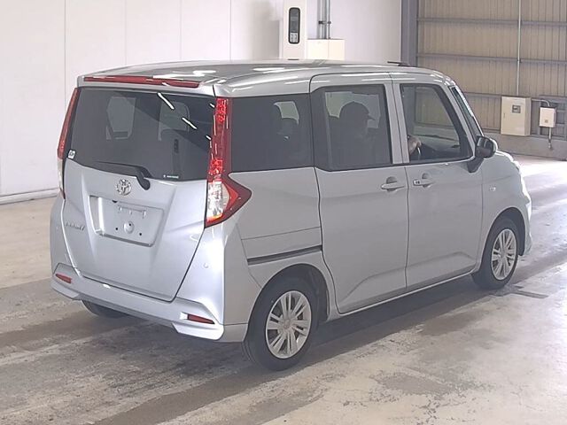 2022 Toyota Roomy X 4WD auction photo 5