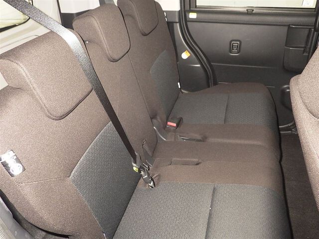 2022 Toyota Roomy X 4WD auction photo 6