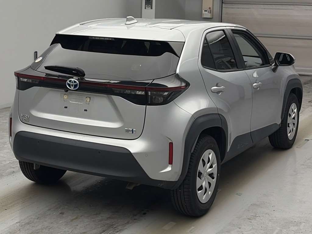 2022 Toyota Yaris Cross Hybrid X auction photo 2