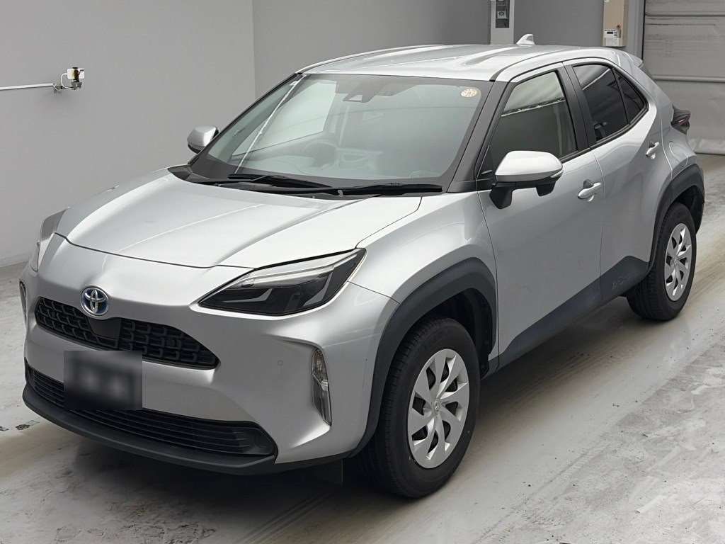 2022 Toyota Yaris Cross Hybrid X Japan auction vehicle