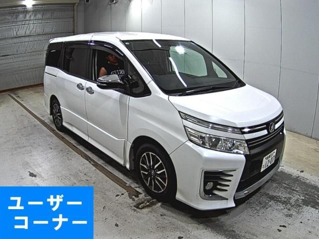 2015 Toyota Voxy ZS Sparkle Japan auction vehicle