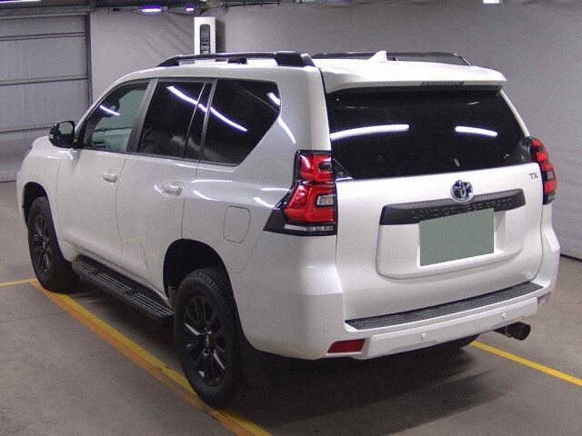 2023 Toyota Land Cruiser Prado TX L-PマットブラE 4WD auction photo 2