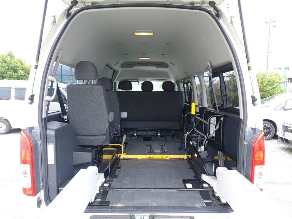 2018 Toyota Hiace auction photo 8