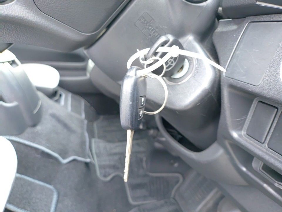 2018 Toyota Hiace auction photo 15