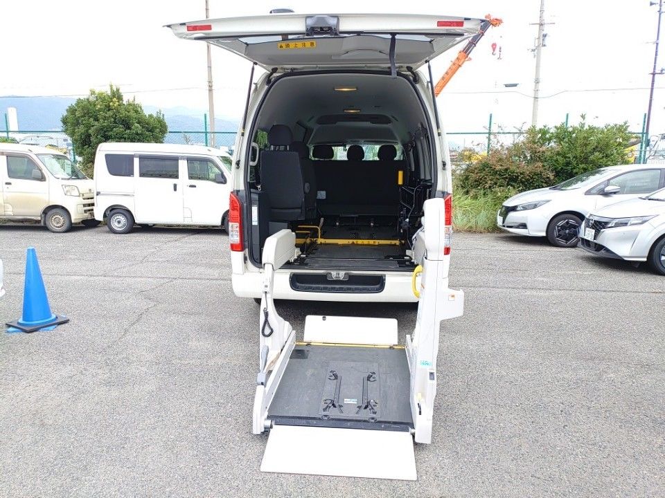 2018 Toyota Hiace auction photo 20
