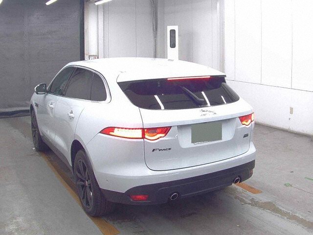 2019 Jaguar Fペイス Portfolio 4WD auction photo 2