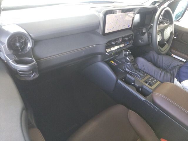 2024 Toyota Land Cruiser 250 ZX First Edition 4WD auction photo 3