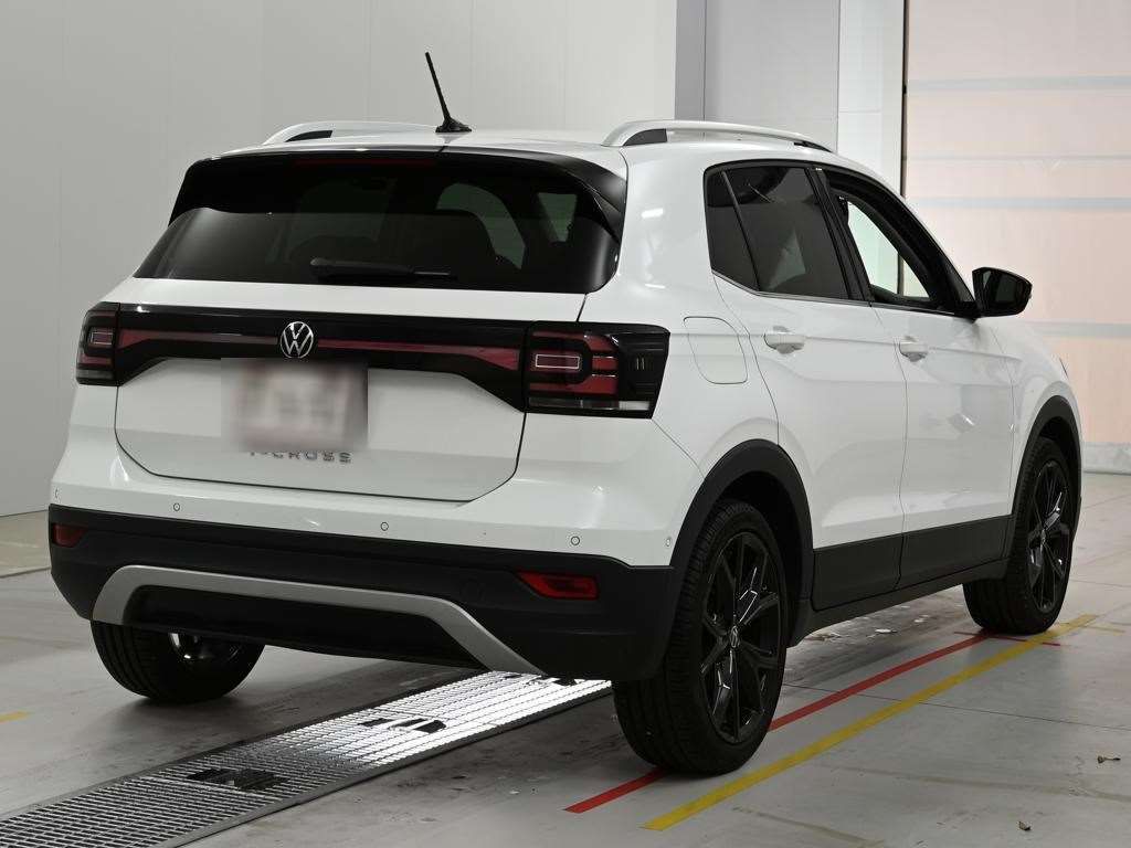 2023 Volkswagen VW T-クロス TSI スタイル auction photo 2