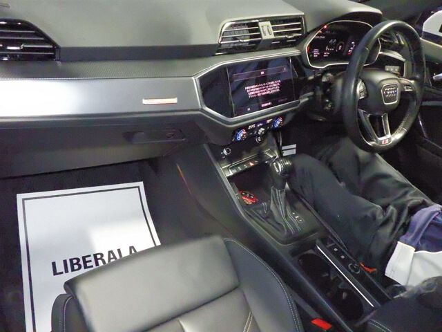 2021 Audi Q3 Sportback 35TFSI S-Line auction photo 3
