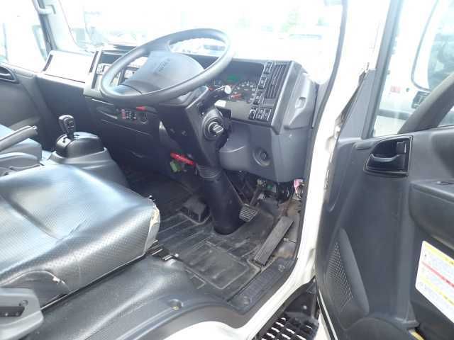 2021 Isuzu Elf 3.0t Refrigerated 4WD auction photo 8