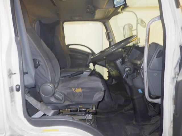 2011 Isuzu Forward ウィング auction photo 6