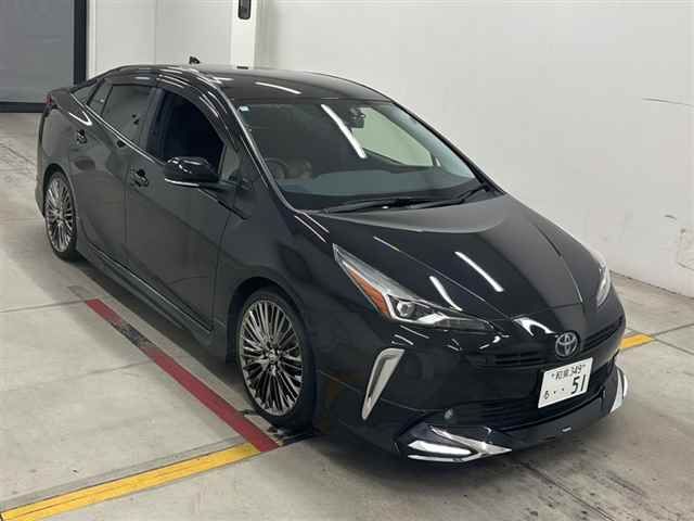 Japan Auction Vehicles 12 2020 Toyota Prius Sセーフティプラス2 auction photo