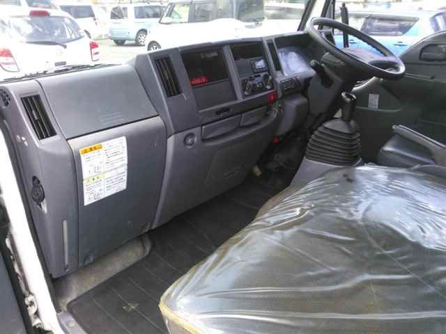 2019 Isuzu Elf 2-ton dump truck auction photo 8