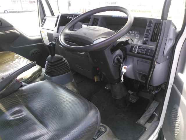 2019 Isuzu Elf 2-ton dump truck auction photo 3
