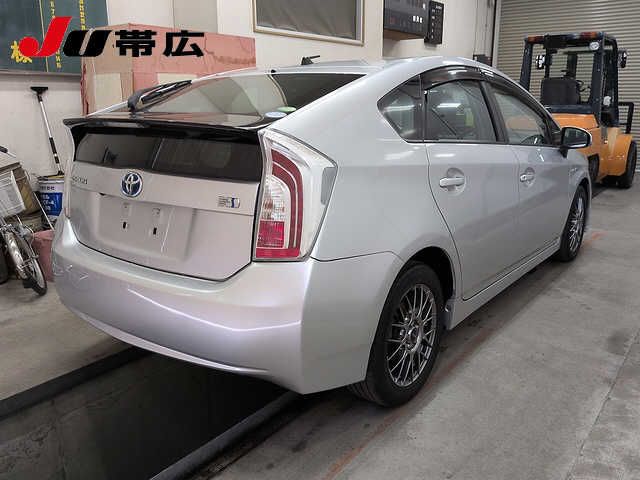 2014 Toyota Prius S auction photo 2
