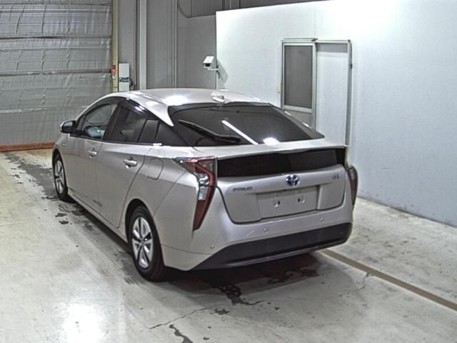 2016 Toyota Prius A auction photo 2