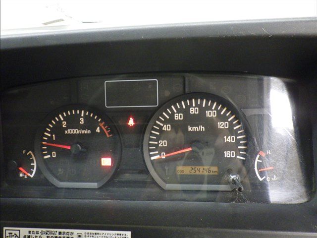 2016 Isuzu Elf 平ボディ auction photo 6