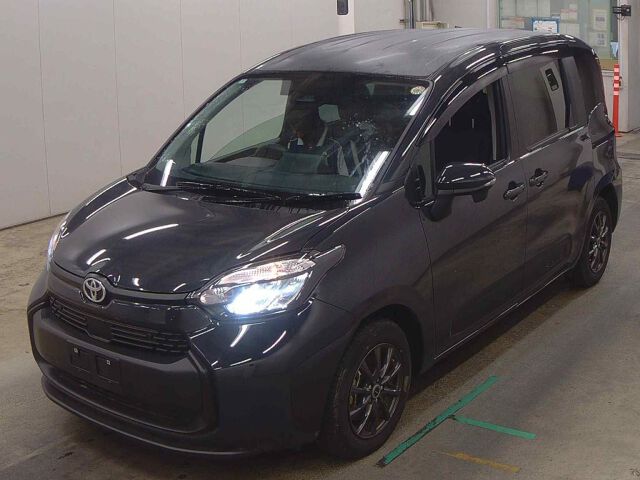 2024 Toyota Sienta Hybrid G auction photo 4