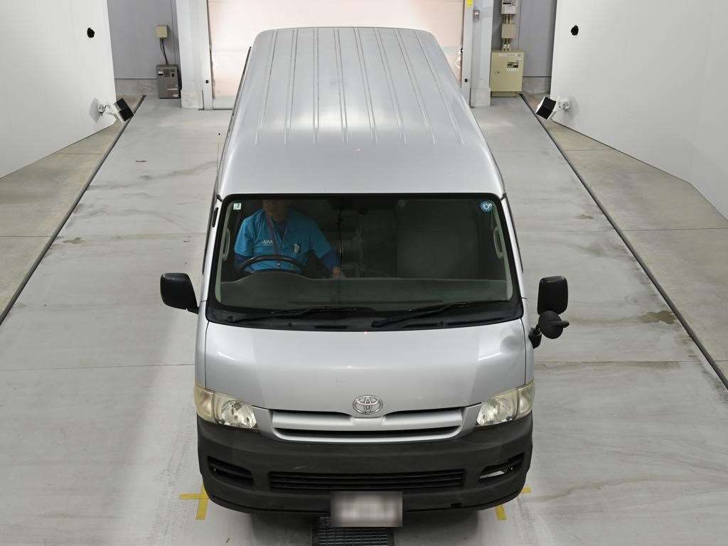 2005 Toyota Hiace DX auction photo 7