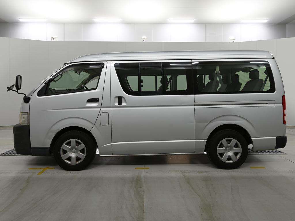 2005 Toyota Hiace DX auction photo 4