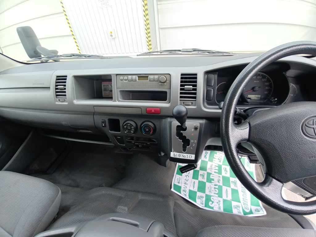 2005 Toyota Hiace DX auction photo 11