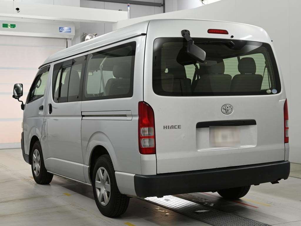 2005 Toyota Hiace DX auction photo 6