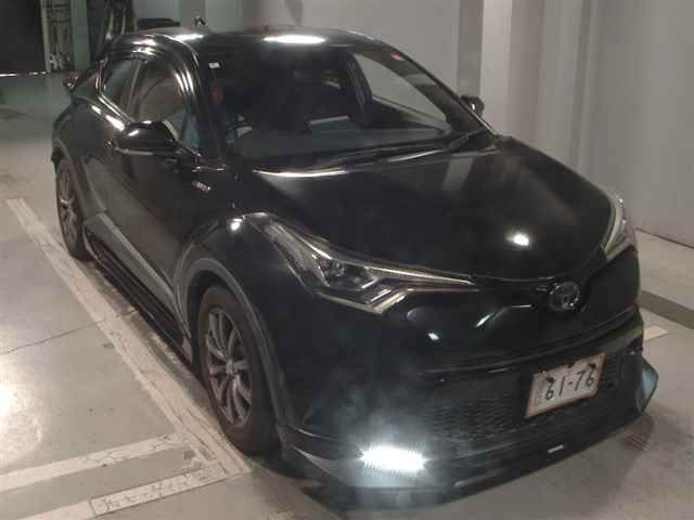 Japan Auction Vehicles 12 2018 Toyota C-HR S LEDパッケージ auction photo