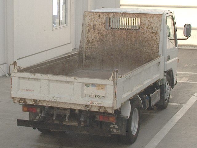 2013 Mitsubishi Fuso Canter dump auction photo 2