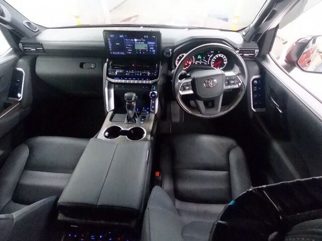 2023 Toyota Land Cruiser ZX 4WD auction photo 3