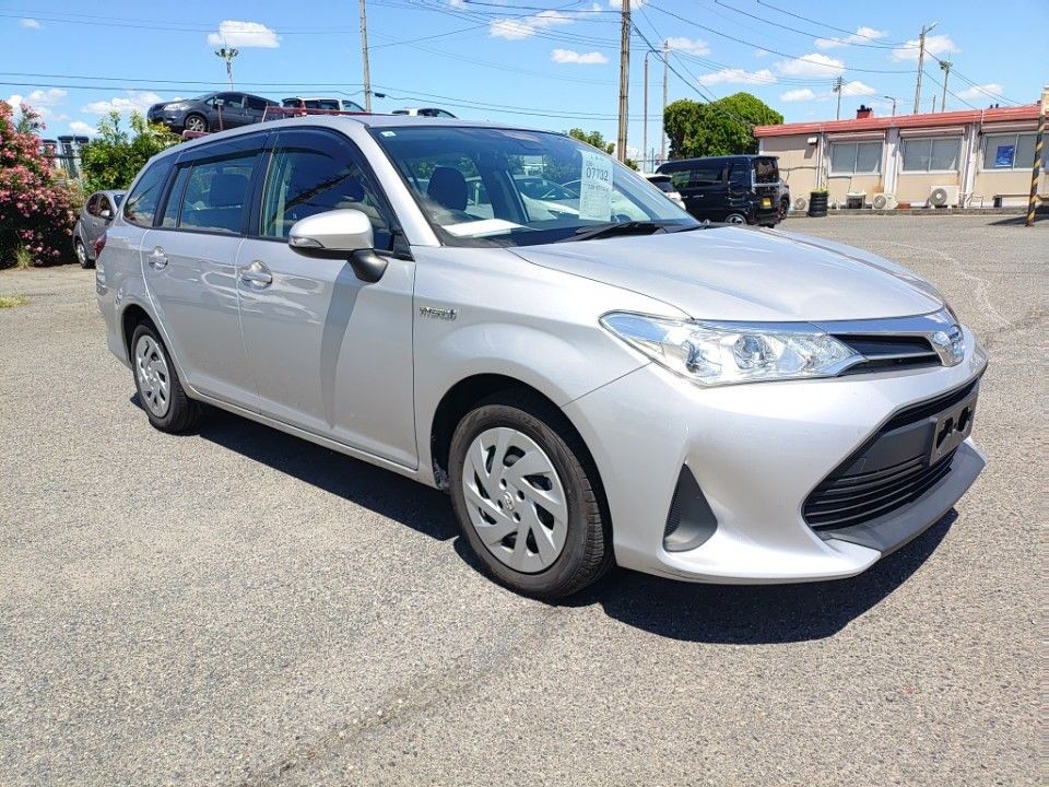 2019 Toyota Corolla Fielder auction photo 4