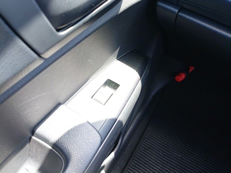2019 Toyota Corolla Fielder auction photo 13