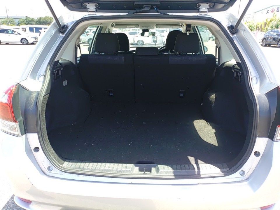 2019 Toyota Corolla Fielder auction photo 8