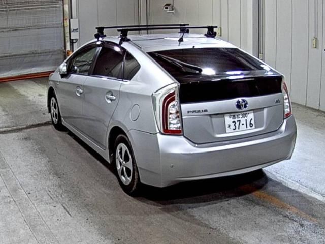 2014 Toyota Prius S auction photo 2