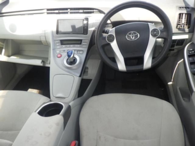 2014 Toyota Prius S auction photo 3