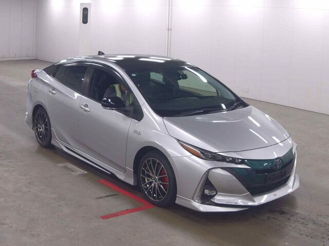 2019 Toyota Prius PHEV Sセーフティパッケージ Japan auction vehicle