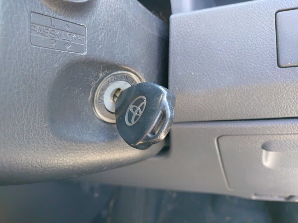 2009 Toyota Noah auction photo 15